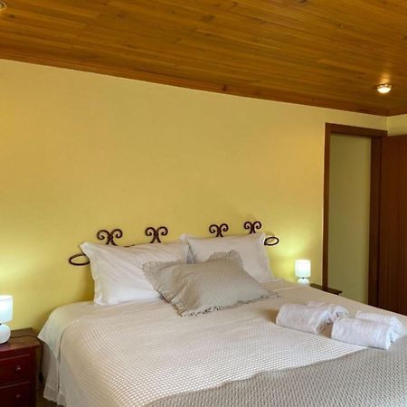 Casa Do Portao Azul - Dourada Apartman Atouguia Da Baleia Kültér fotó